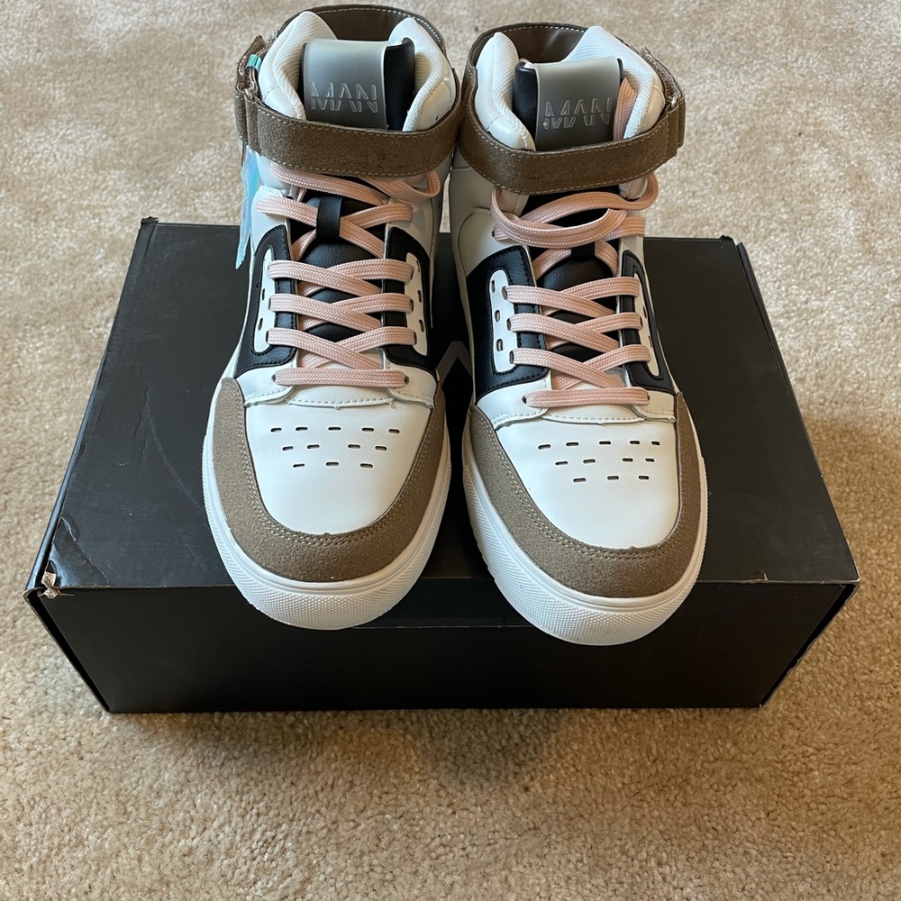 Hi Top Trainer - Picture 4 of 5